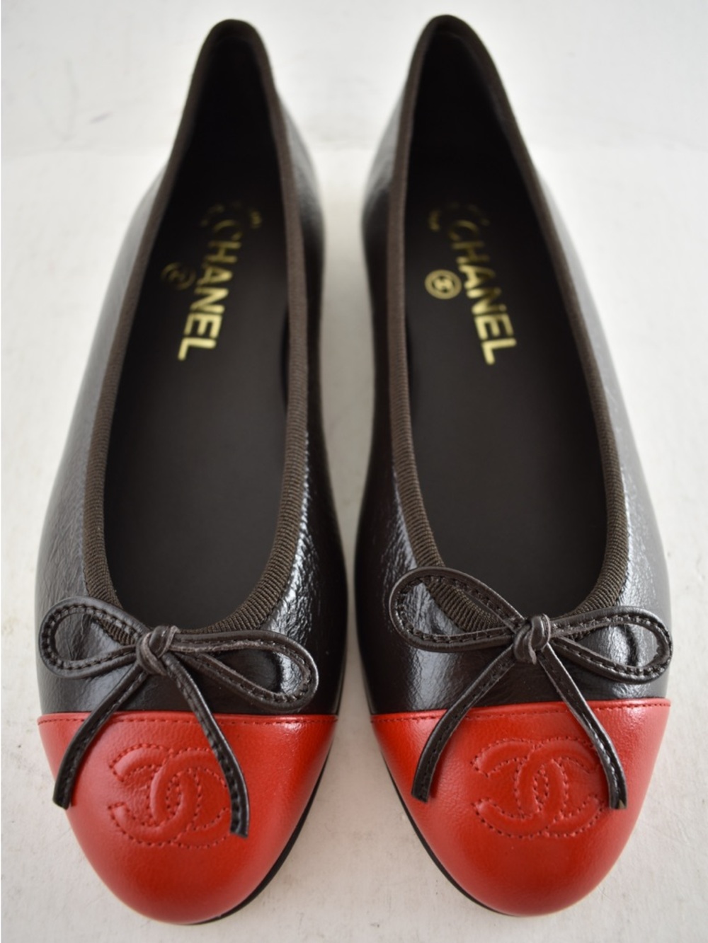 Chanel 26S Dark Brown Red Leather CC Logo Cap Classic Ballet Ballerina Flat 38 - Picture 7 of 16